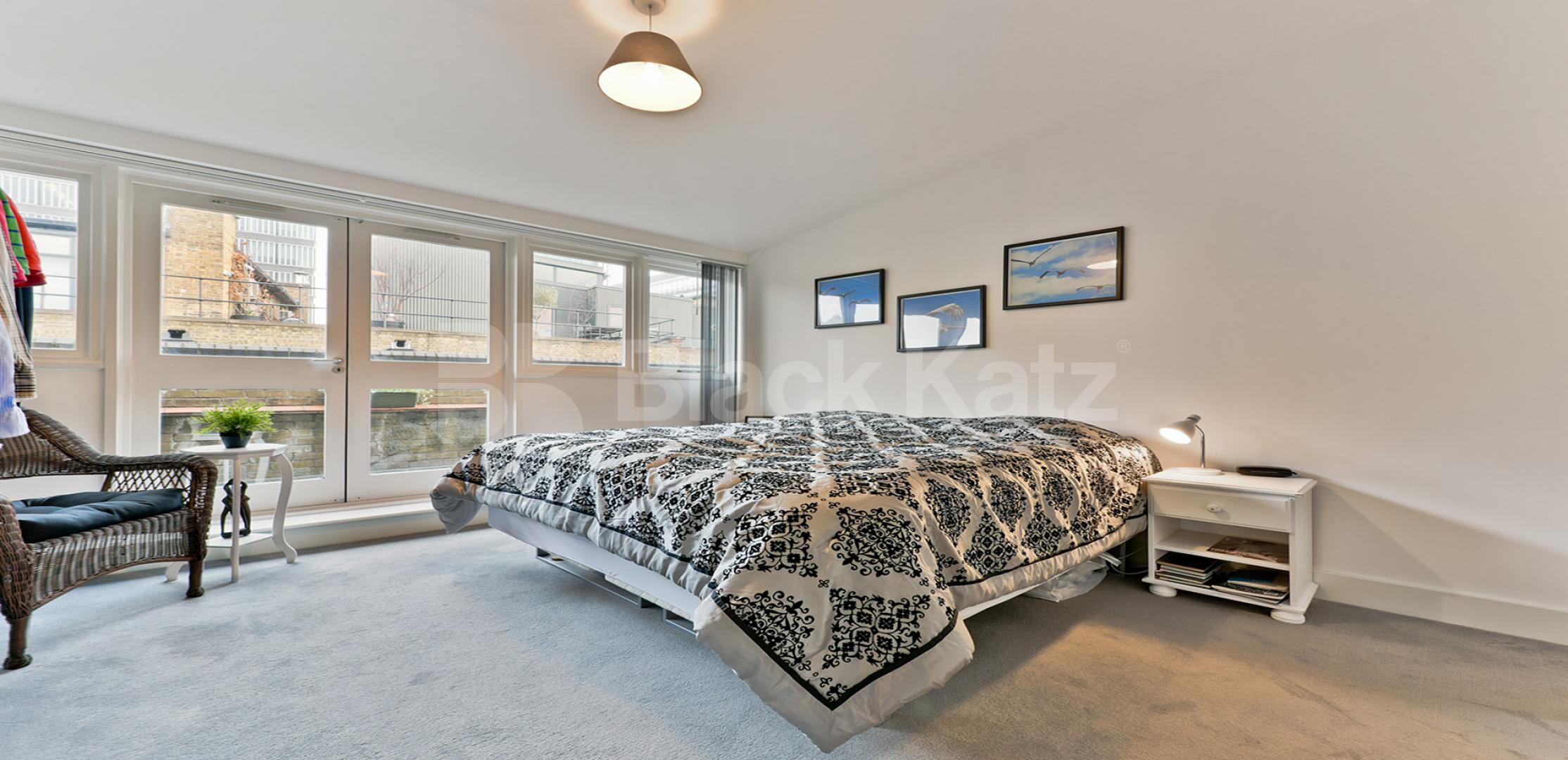 			LET , 2 Bedroom, 2 bath, 1 reception Penthouse			 Lion Court Shand Street, London Bridge